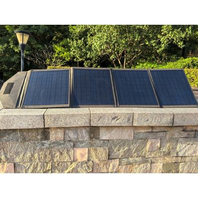 Monokristallijn zonnecellen vouwzak met 2 USB-poorten en een compacte vouwgrootte van 400*358*40 mm