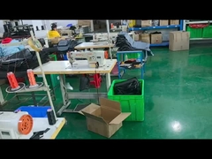 Opvouwbare zonne-oplader 4voudige ontvouwbare grootte 1670*500*5mm opvouwbare grootte 440*500*50mm