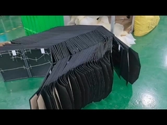 4 vouwbare oplaadbare zonne-energie-oplader met ontvouwbare grootte 1670*500*5 mm waterdicht IP65