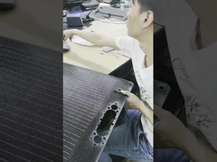 Opvouwbare zonne-energie-oplader Opvouwbare zonnepanelenoplader Efficiëntie tot 23,5% voor gemakkelijke opslag